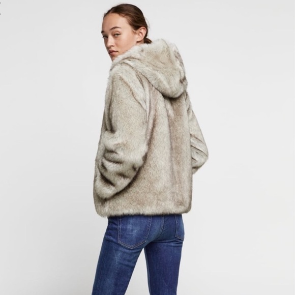 Zara Jackets & Blazers - faux fur jacket